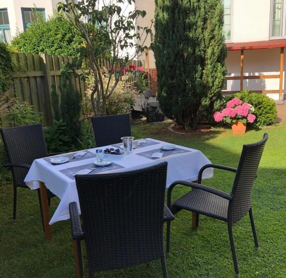 اتاق استاندارد با سرویس بهداشتی مشترک, Hostel, Gästehaus Zum Molenfeuer
