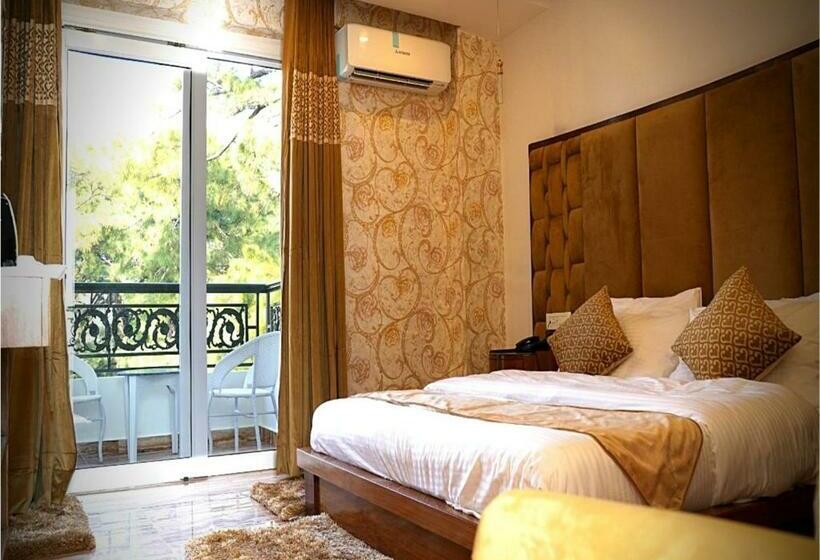 اتاق لوکس, Sahebs Castle Mcleodganj