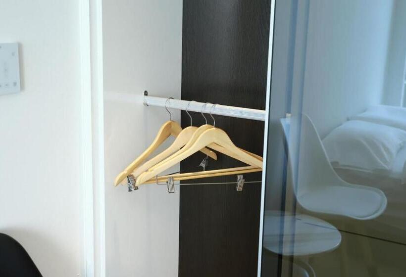 استودیوی استاندارد, Shine Hotel Incheon Airport