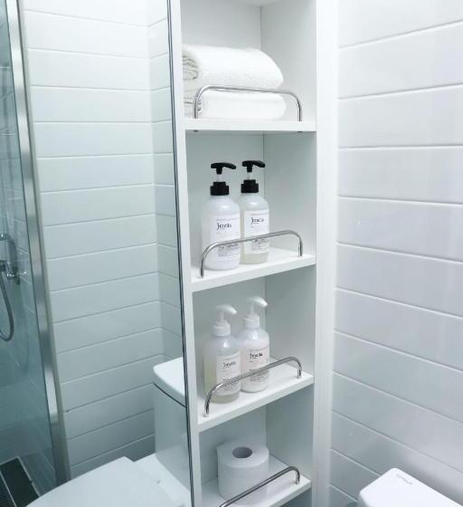 استودیوی استاندارد, Shine Hotel Incheon Airport