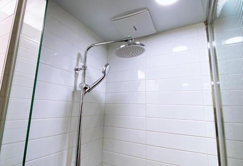 استودیوی استاندارد, Shine Hotel Incheon Airport