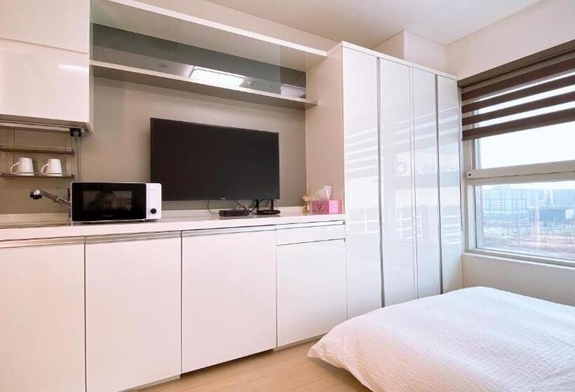 استودیوی استاندارد, Shine Hotel Incheon Airport
