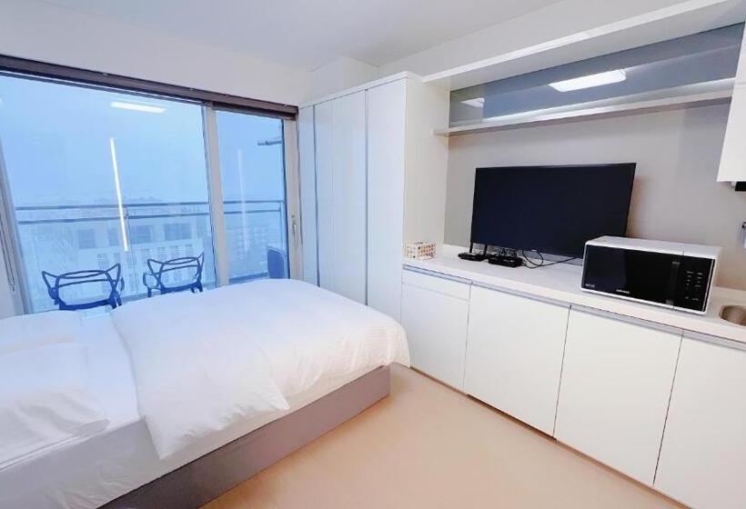 اتاق استاندارد با بالکن, Shine Hotel Incheon Airport