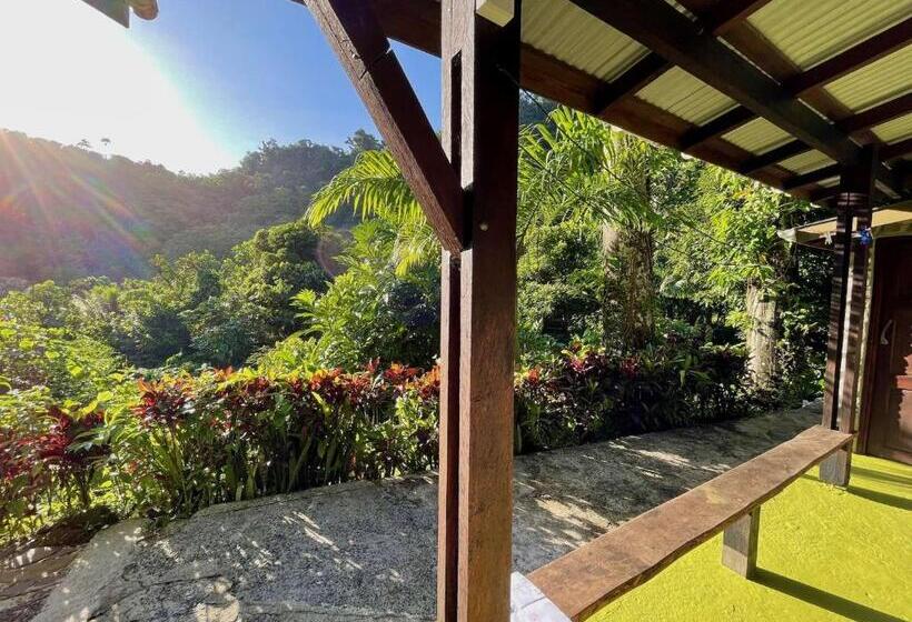 اتاق خانوادگی, Cocoa Cottage