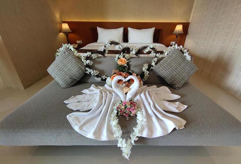Номер Deluxe Кровать Кинг, Dreamland  And Lounge
