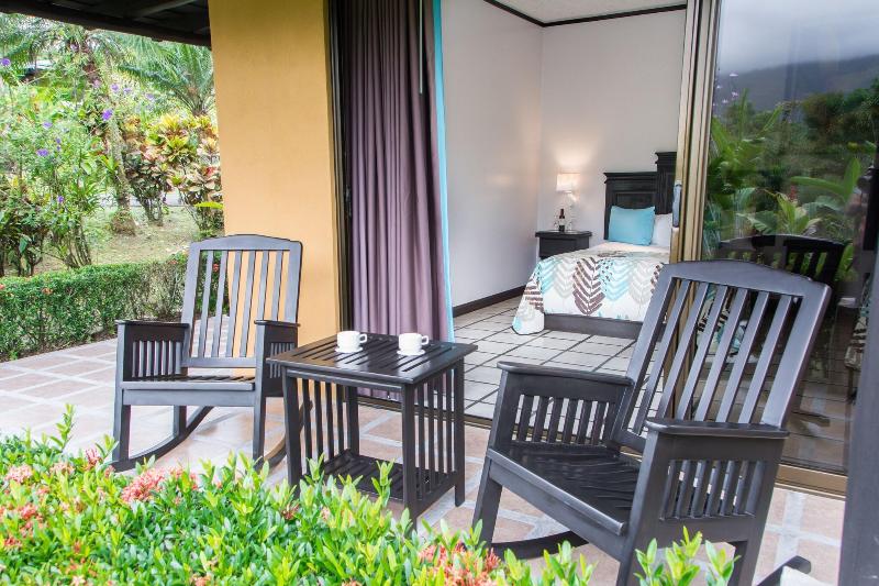 سوییت جونیور, Arenal Manoa Resort & Hot Springs