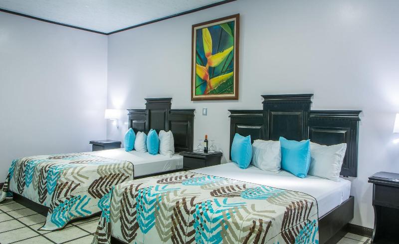 سوییت جونیور, Arenal Manoa Resort & Hot Springs