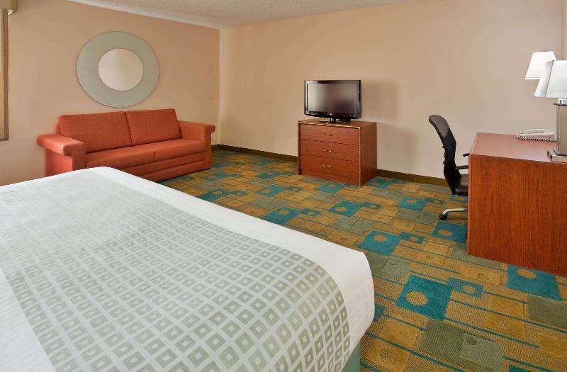 سوئیت اجرایی با تخت کینگ, La Quinta By Wyndham Des Moines West Clive