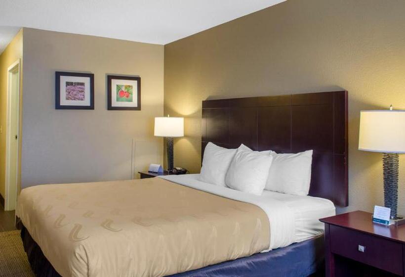Номер Стандарт 2 Двуспальные Кровати, Quality Inn Ruston