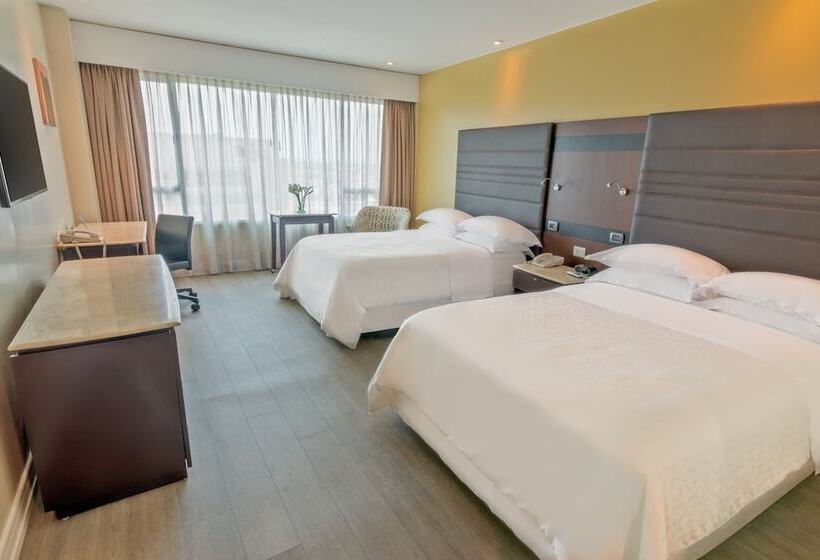 Номер Superior Вид на Город, Sheraton Guayaquil