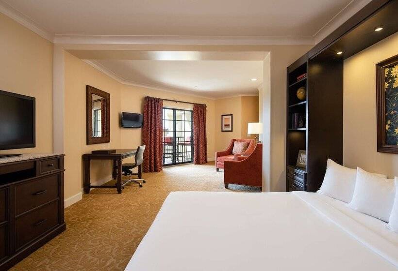 سوییت, The Meritage Resort And Spa