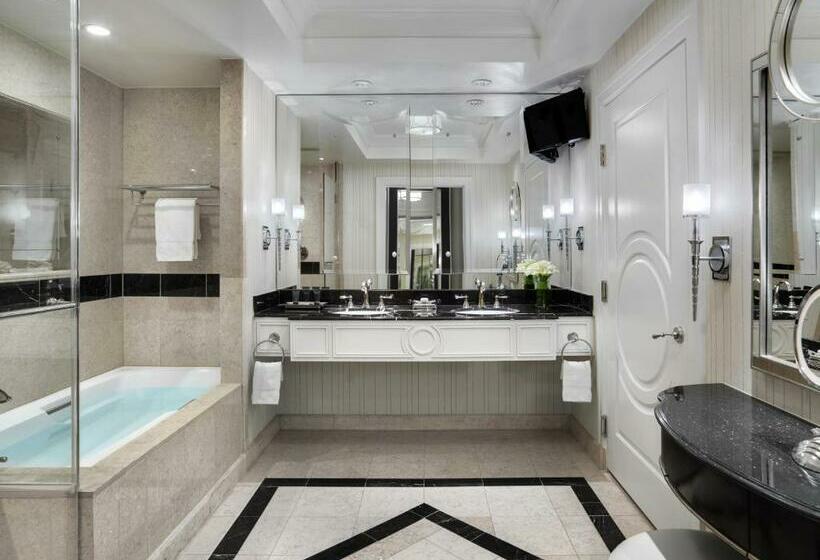 Deluxe Suite King Bed, The Palazzo At The Venetian