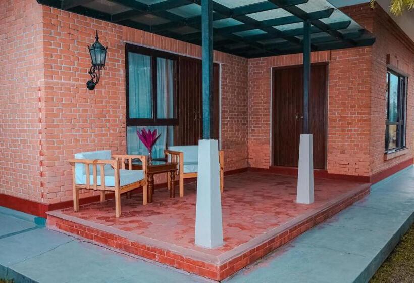 اتاق لوکس, Miraaya Wellness And Golf Resort