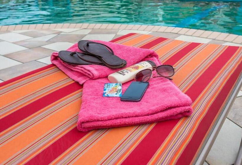 Deluxe Værelse King Size Seng, Bay Gardens Beach Resort & Spa