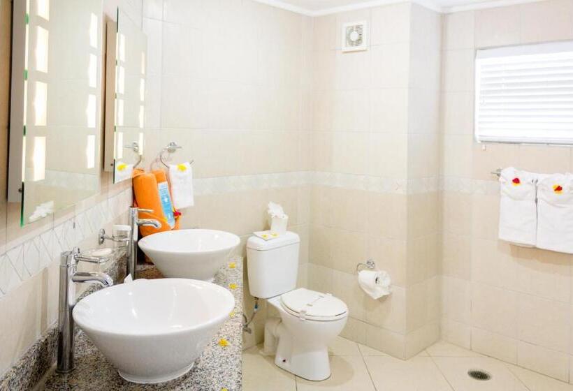 Suite Pooludsigt, Bay Gardens Beach Resort & Spa