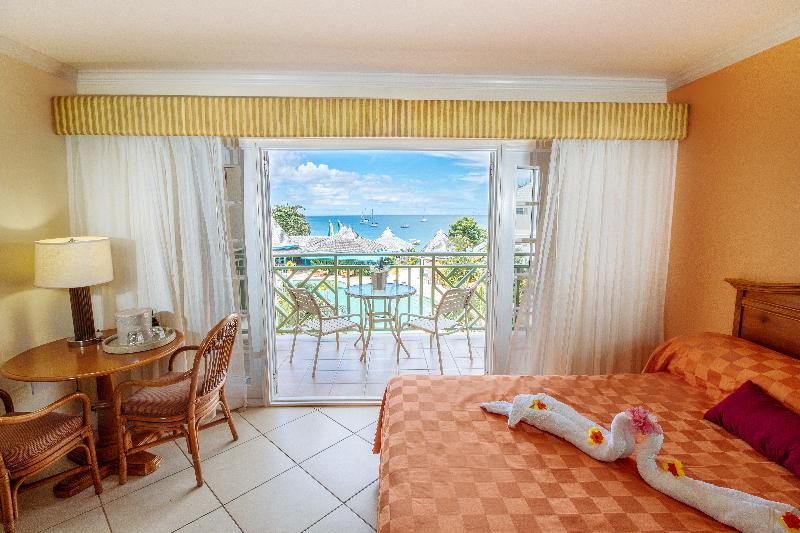 Deluxe Værelse Pooludsigt, Bay Gardens Beach Resort & Spa