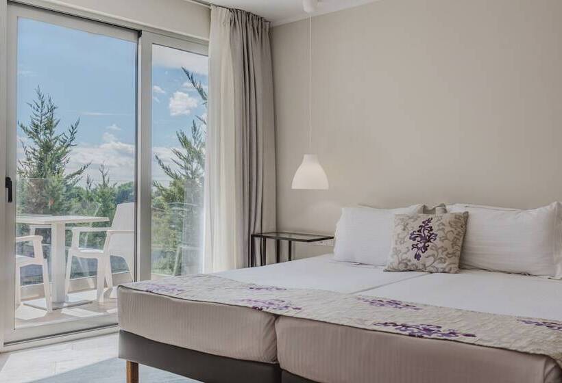 Номер Deluxe с Балконом, Sunrise Zante  Adults Only