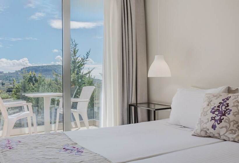 Номер Deluxe с Балконом, Sunrise Zante  Adults Only