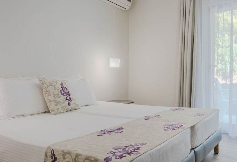 Номер Deluxe с Балконом, Sunrise Zante  Adults Only