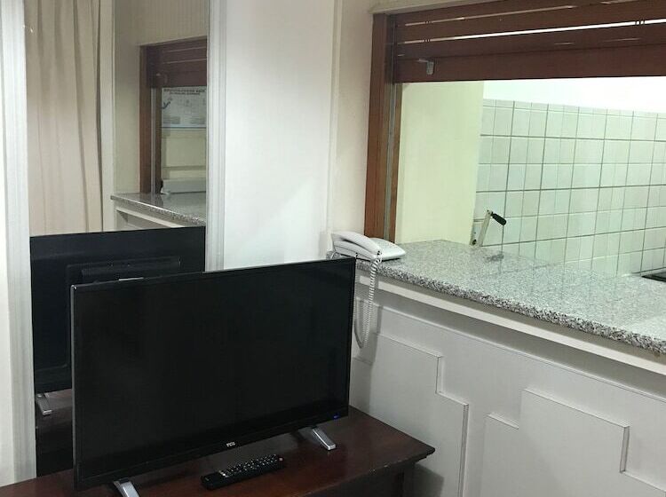 2 Bedroom Apartment Pool View, M Boutique Hotel   Designed For Adults