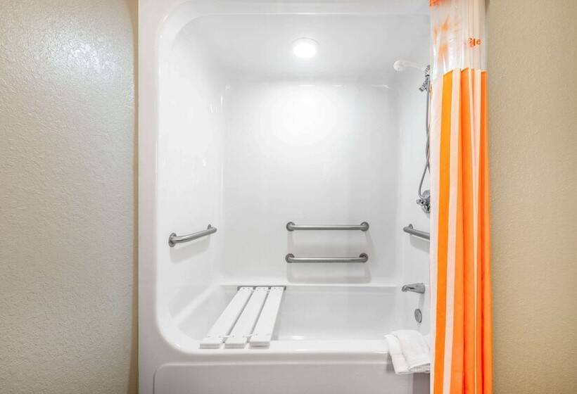 Студия Deluxe, La Quinta Inn & Suites By Wyndham St. Petersburg Northeast