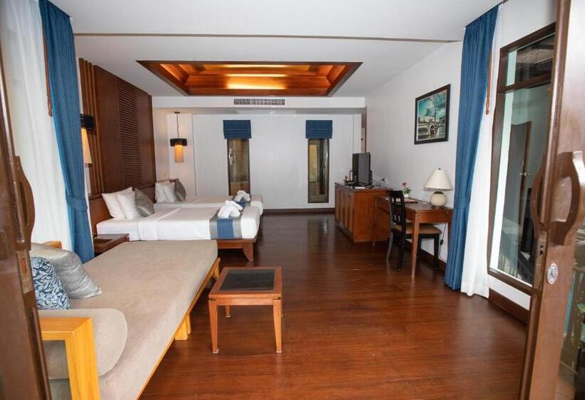 اتاق لوکس با چشم‌انداز استخر, Railay Village Resort