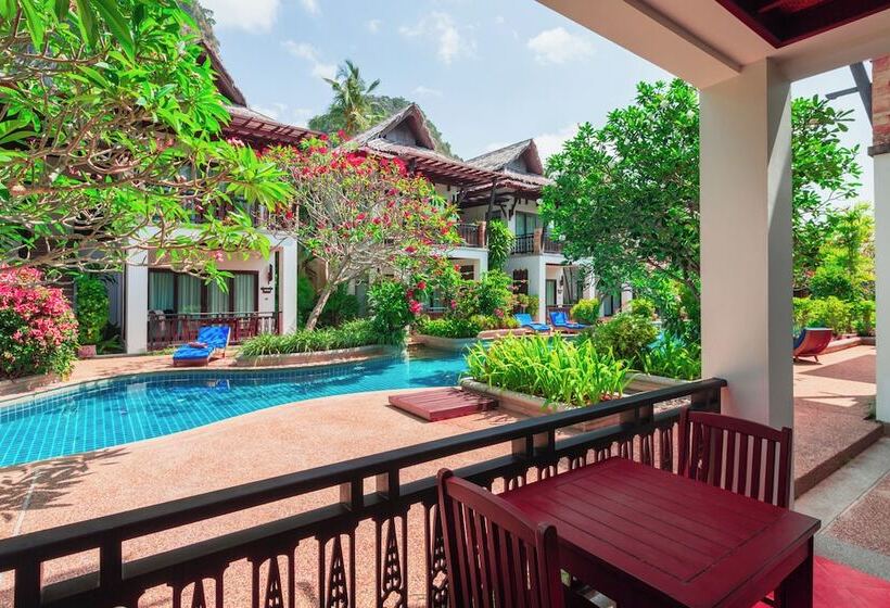 اتاق لوکس با چشم‌انداز استخر, Railay Village Resort