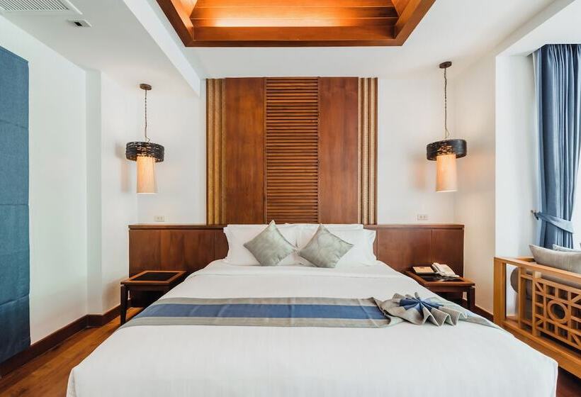 اتاق لوکس با چشم‌انداز استخر, Railay Village Resort