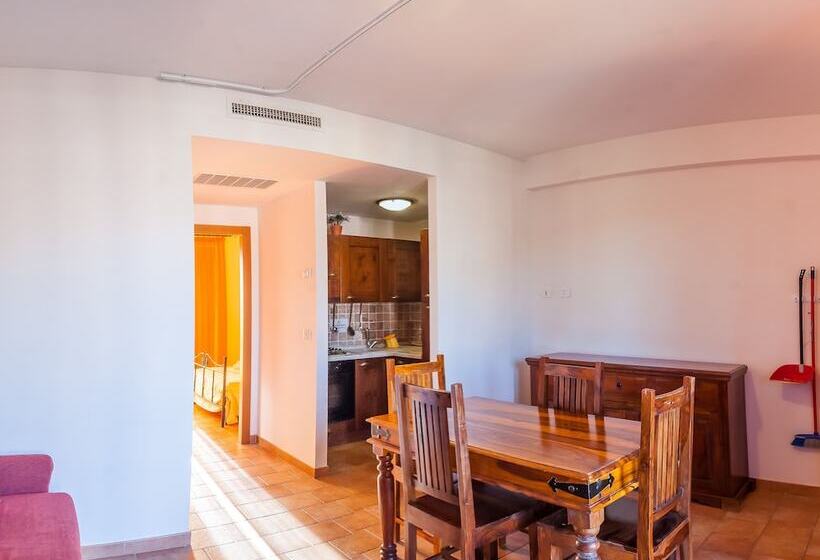 Апартаменты 1 Спальня, Villaggio Le Querce
