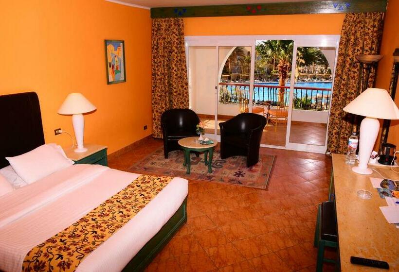 Номер Стандарт Вид на Бассейн, Arabia Azur Resort