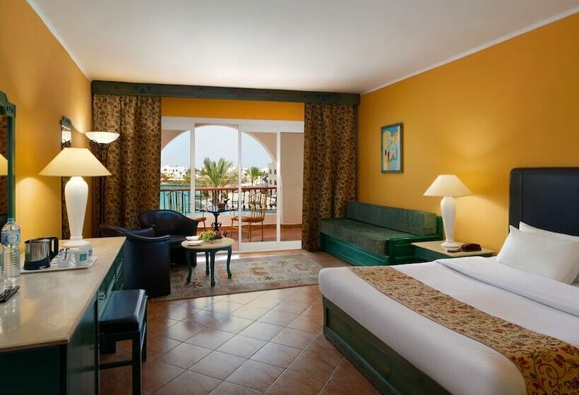 Номер Стандарт Вид на Бассейн, Arabia Azur Resort