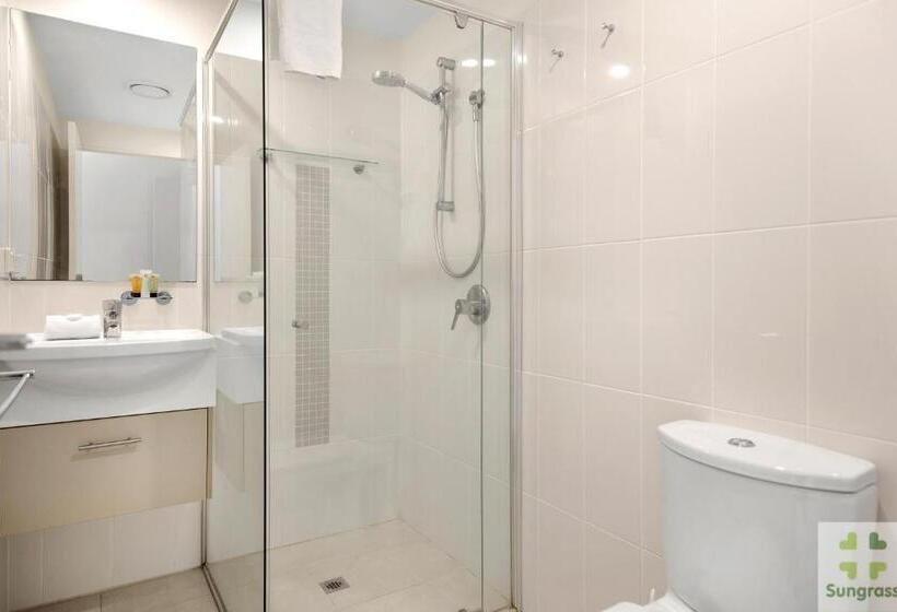 آپارتمان مدیریتی 2 خوابه, Azzura Greens Resort
