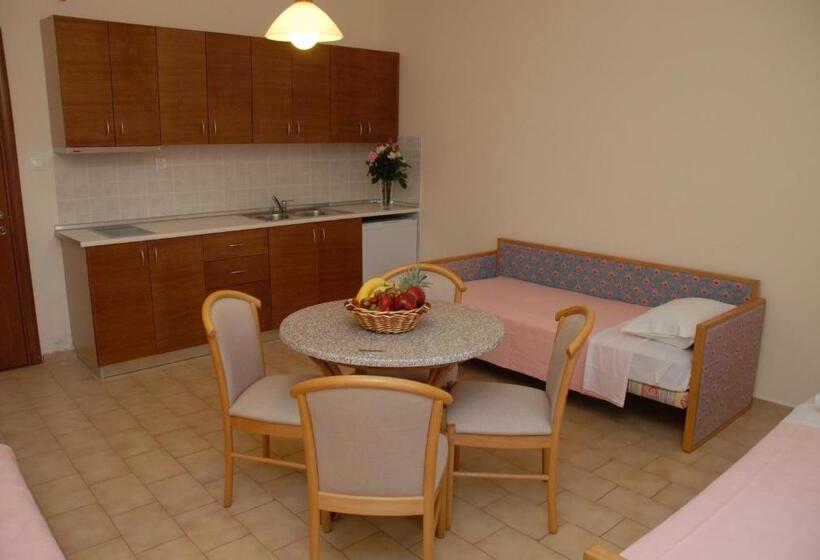 آپارتمان 1 خوابه, Paleos Apartments