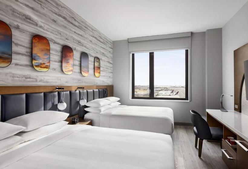 장애인을 위한 스탠다드 룸, Marriott New York Jfk Airport