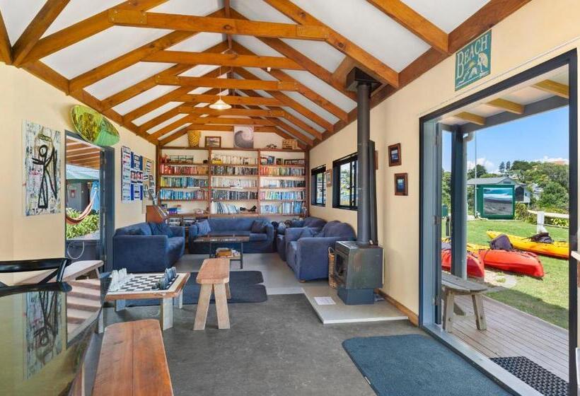 اتاق استاندارد, Raglan Backpackers