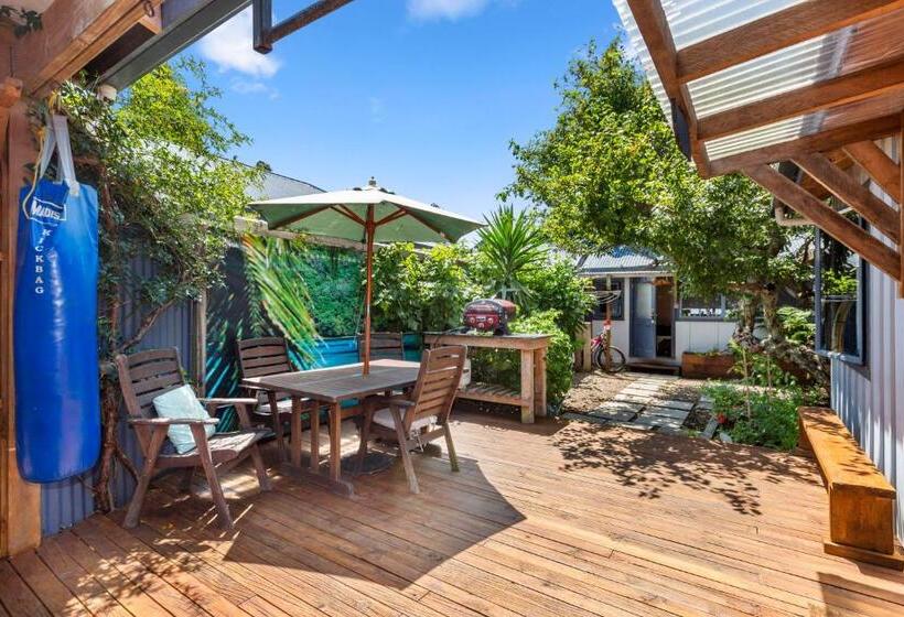 خانه 1 خوابه, Raglan Backpackers