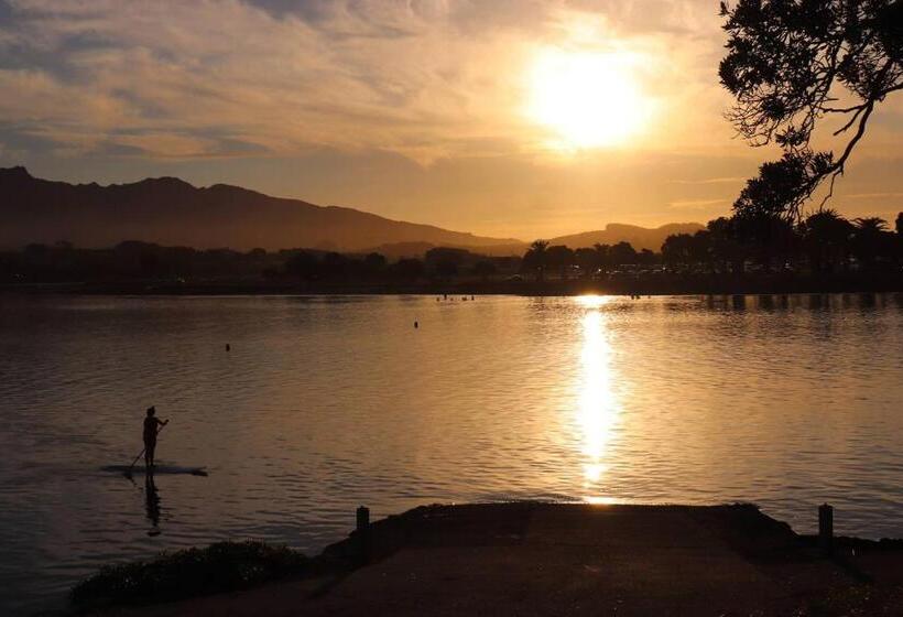 خانه 1 خوابه, Raglan Backpackers