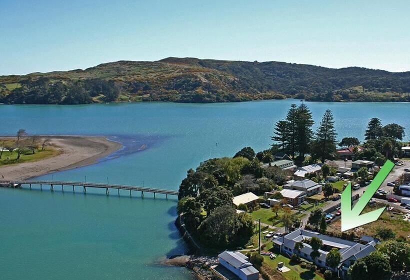 خانه 1 خوابه, Raglan Backpackers