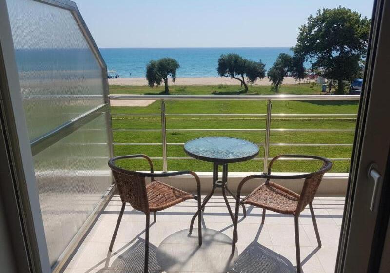اتاق استاندارد با چشم‌انداز دریا, Ocean Hotel Resort