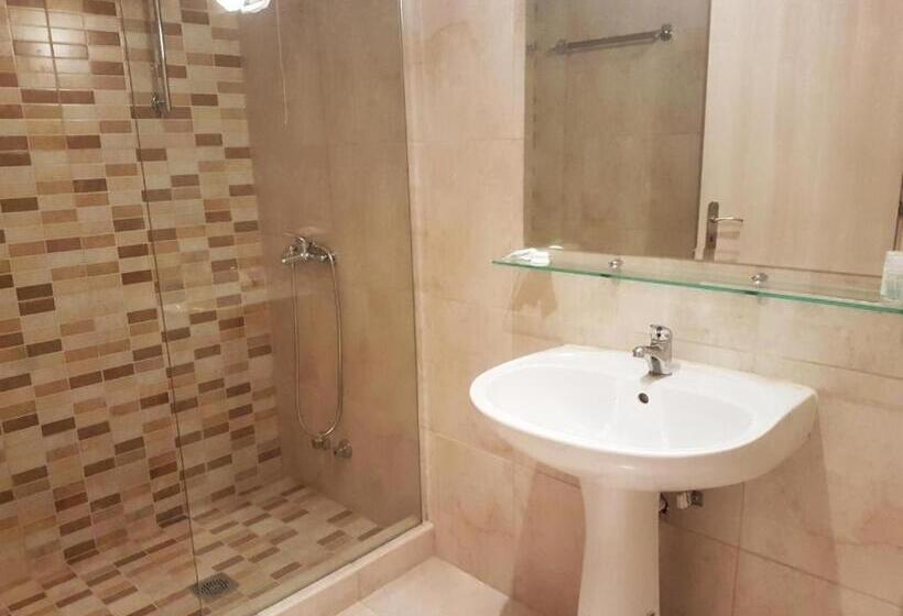 اتاق استاندارد با چشم‌انداز دریا, Ocean Hotel Resort