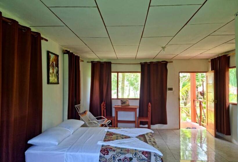 بنگله خانوادگی, Milia Amazon Lodge