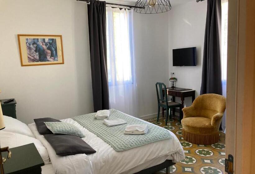 Номер Стандарт, Hôtel La Demeure Coloniale