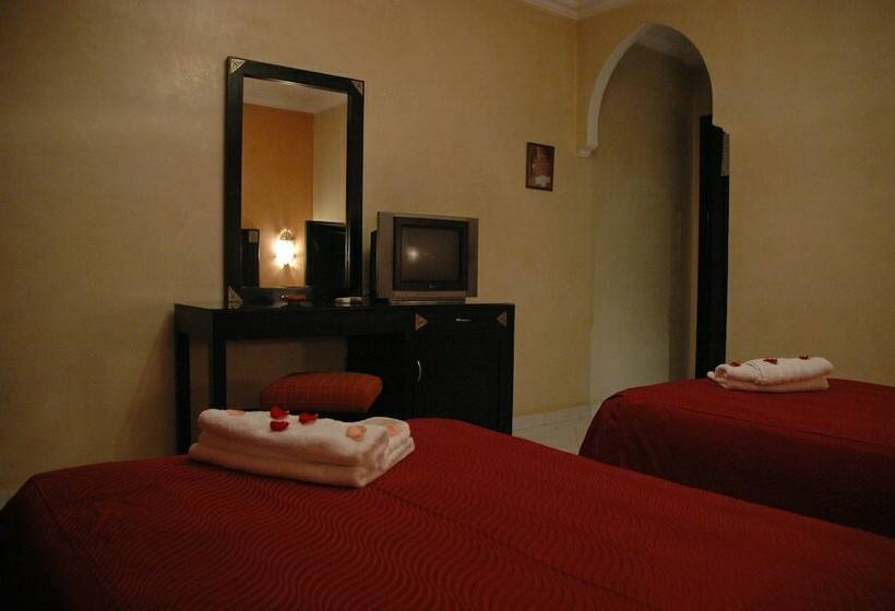 اتاق استاندارد چهار تخته, Mont Gueliz