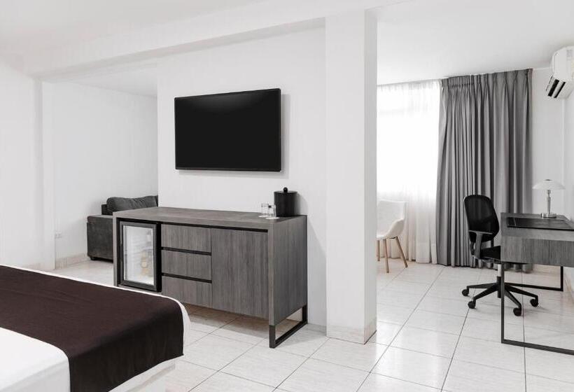 Junior Suite, Costa Del Sol Wyndham Tumbes