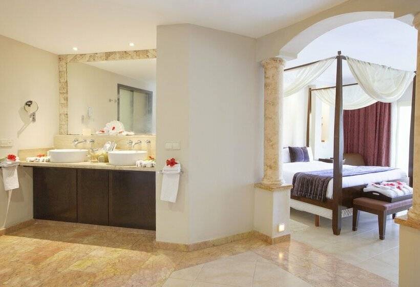 Люкс с гидромассажем, Majestic Elegance Punta Cana - All Inclusive