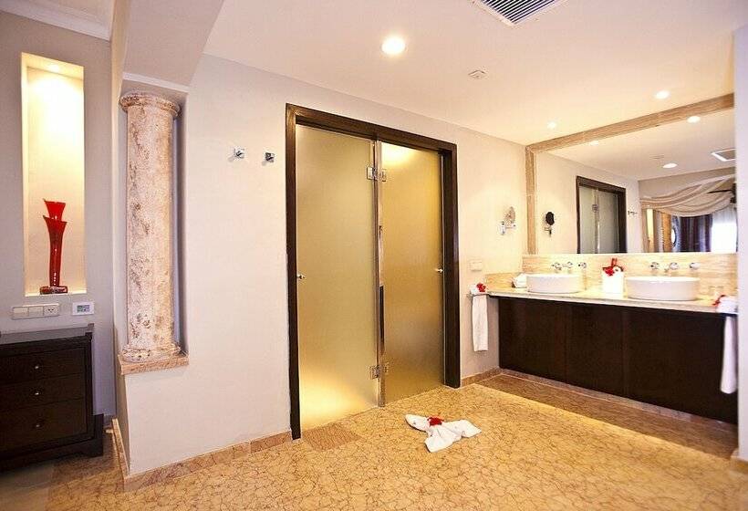 Полулюкс Клуб, Majestic Elegance Punta Cana - All Inclusive