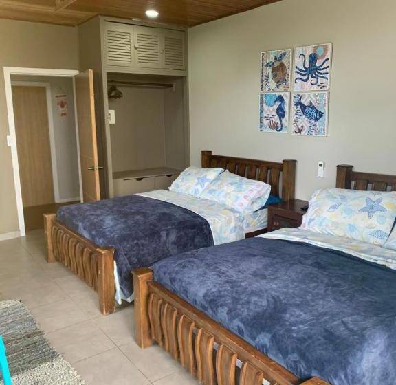 Семейный Номер, Sarah S Place San Andres