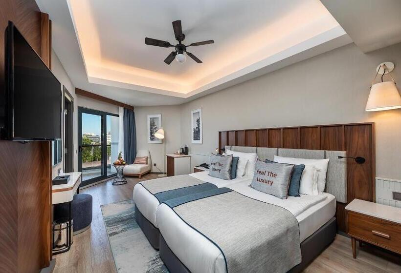 Номер Стандарт Боковой Вид на Море, Seaden Quality Resort & Spa Ultra All Inclusive