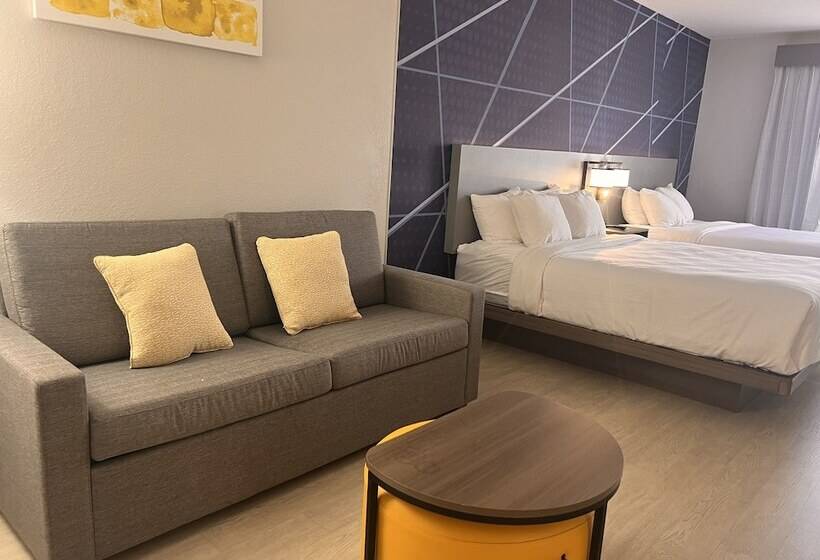 سوییت, Comfort Suites Louisville Airport