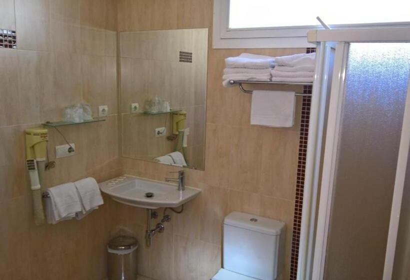 Апартаменты 1 Спальня, Hostal T4